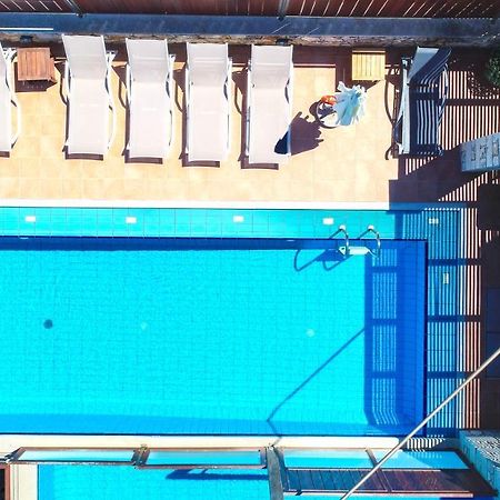 Corali Villas コリンバリ エクステリア 写真