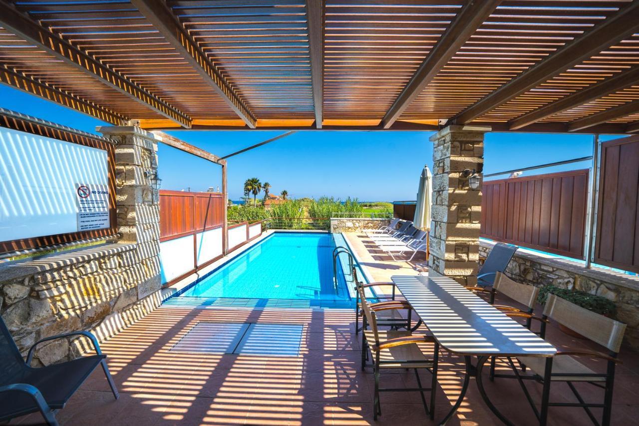Corali Villas コリンバリ エクステリア 写真