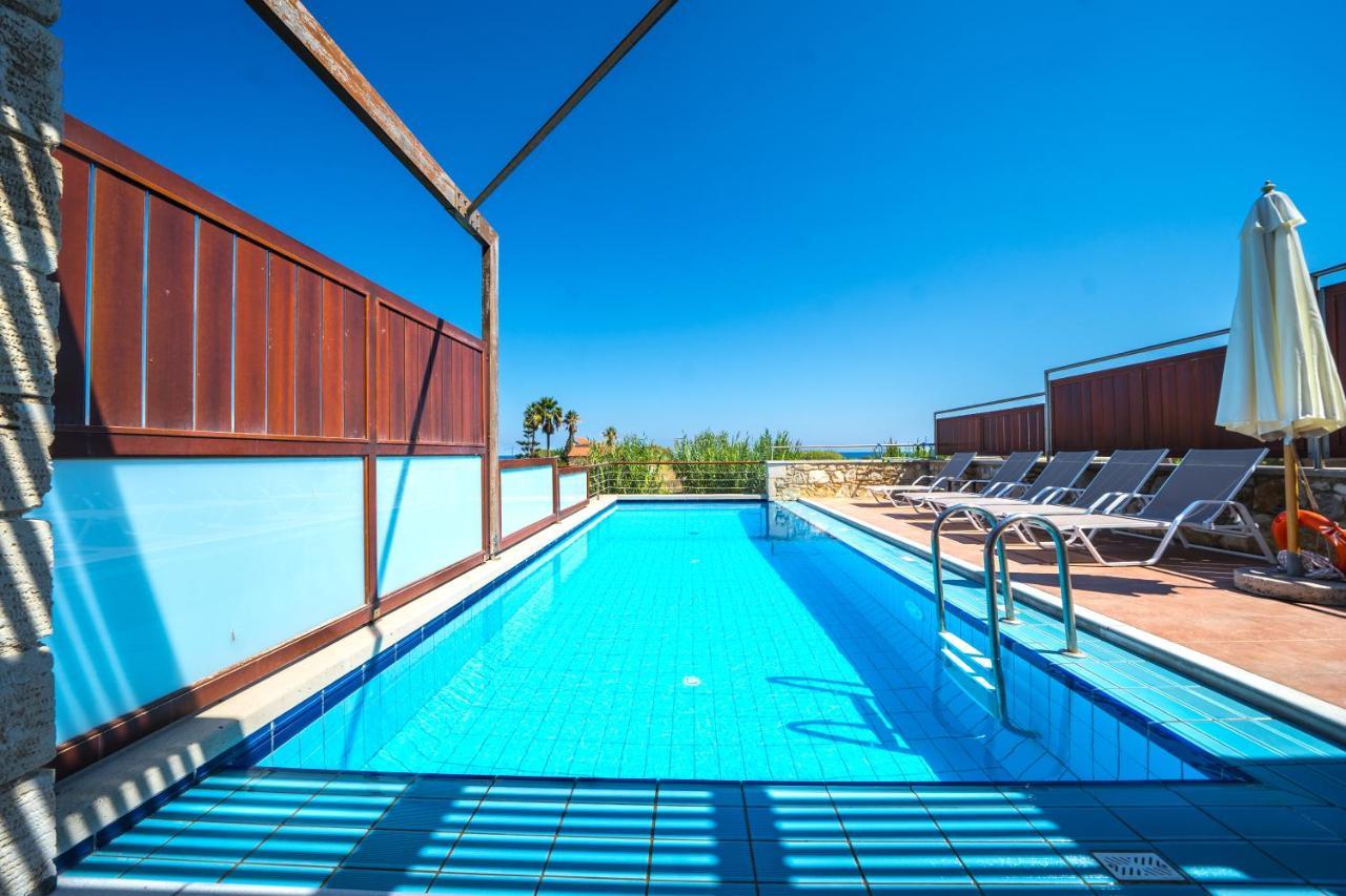 Corali Villas コリンバリ エクステリア 写真