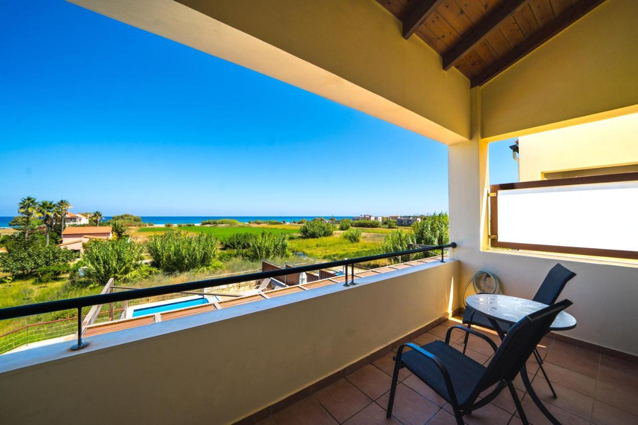 Corali Villas コリンバリ エクステリア 写真