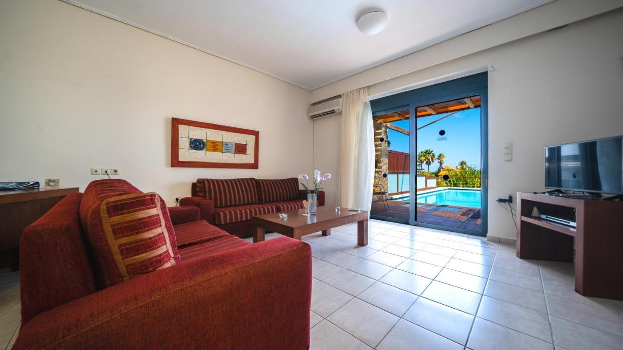 Corali Villas コリンバリ エクステリア 写真