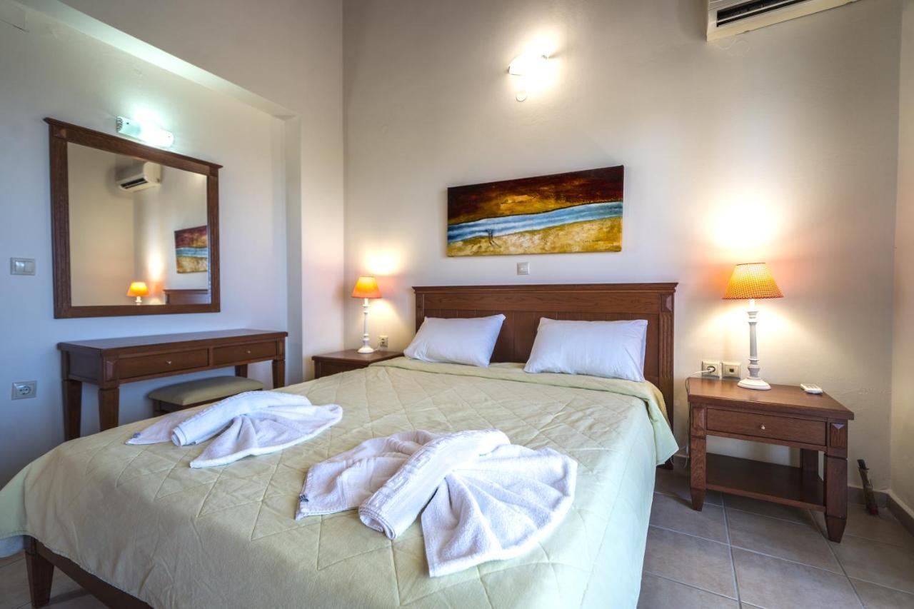 Corali Villas コリンバリ エクステリア 写真